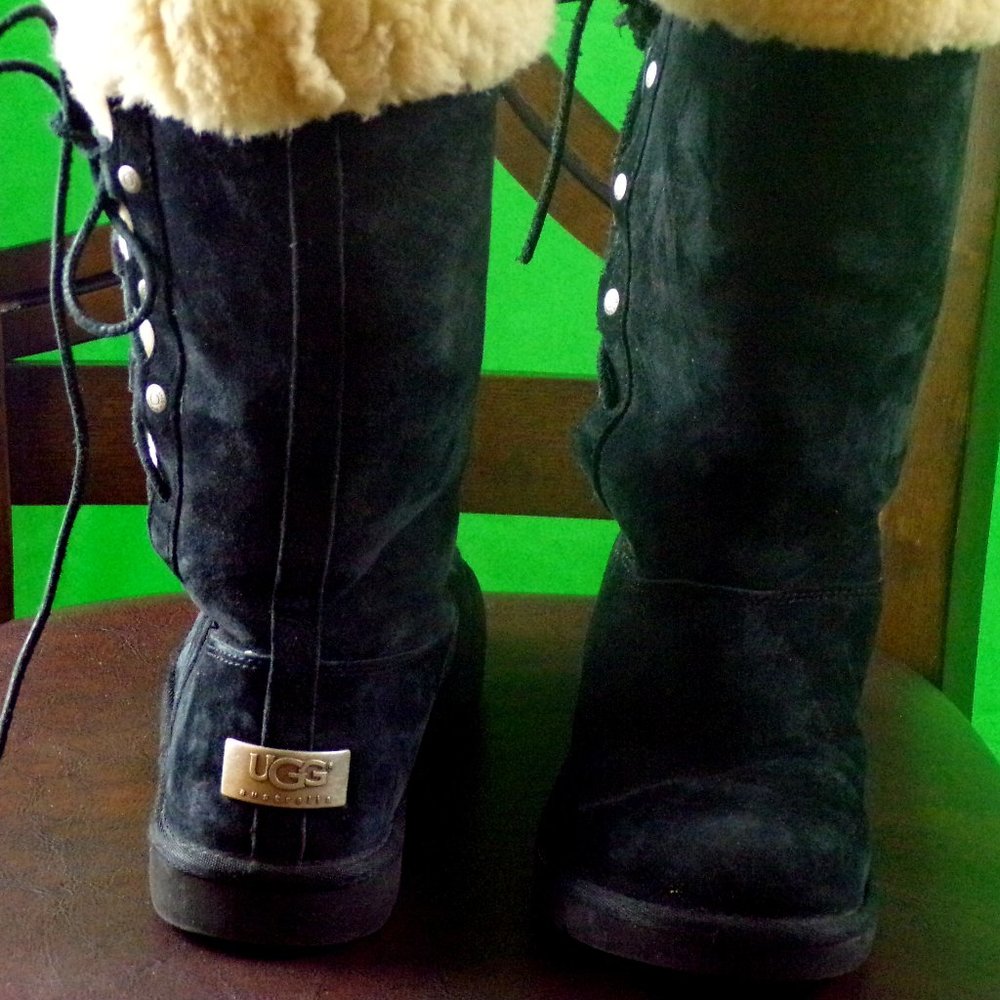 UGG BOOTS
